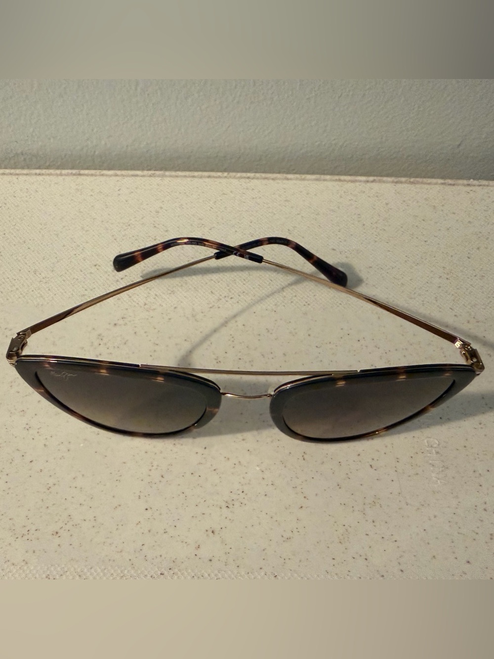 Maui Jim Tortoiseshell Brown Gradient Sunglasses - Picture 4 of 9